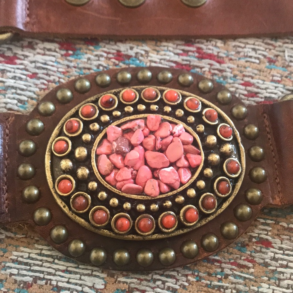 Arden B leather belt. Size small